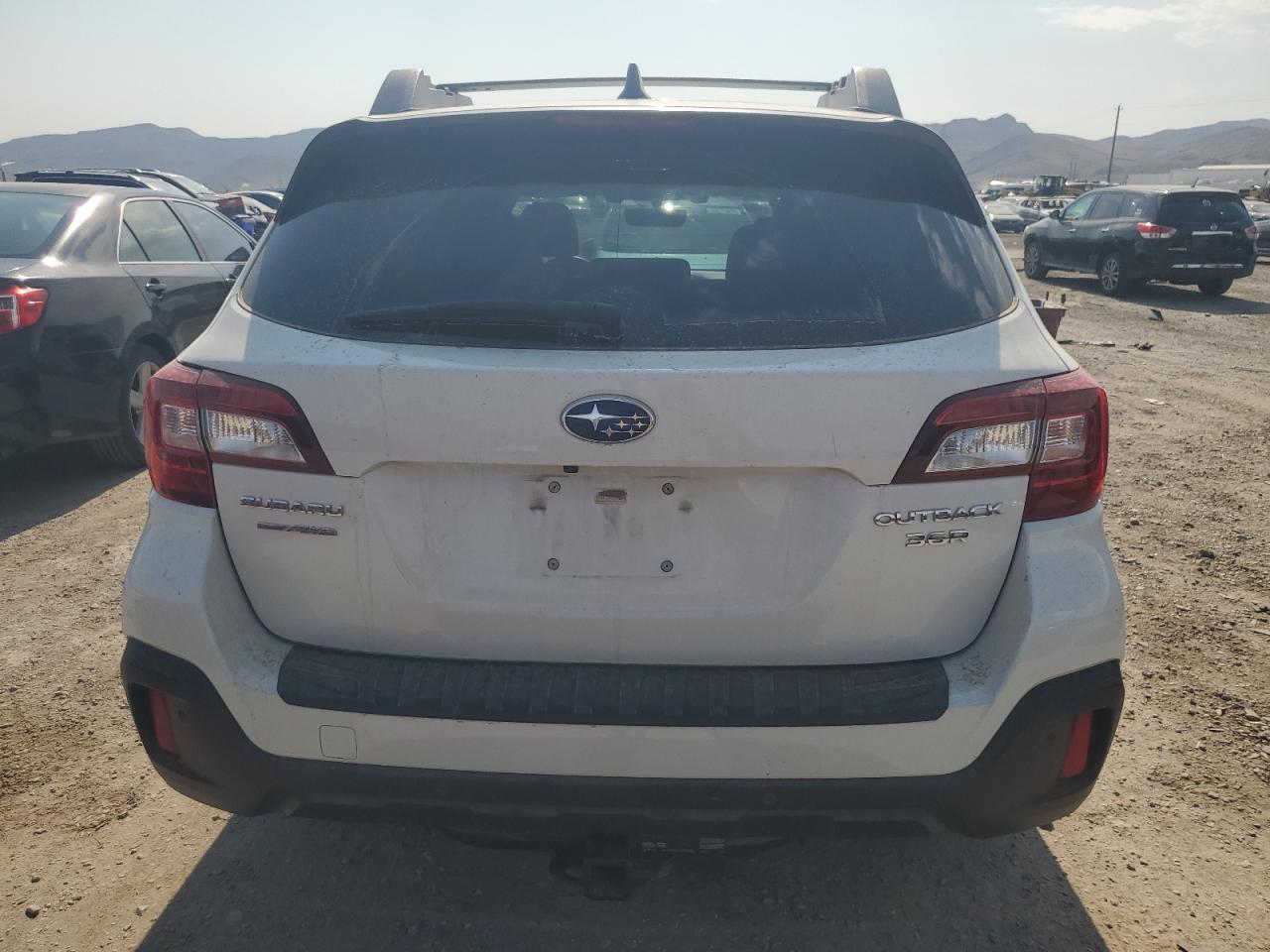 4S4BSENC3J3310500 2018 Subaru Outback 3.6R Limited