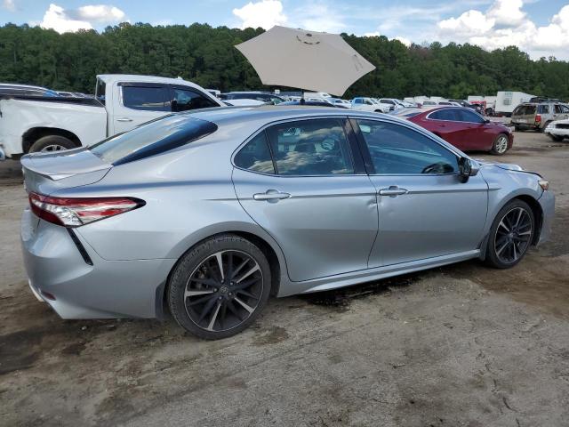 VIN 4T1B61HK2JU122822 2018 Toyota Camry, Xse no.3