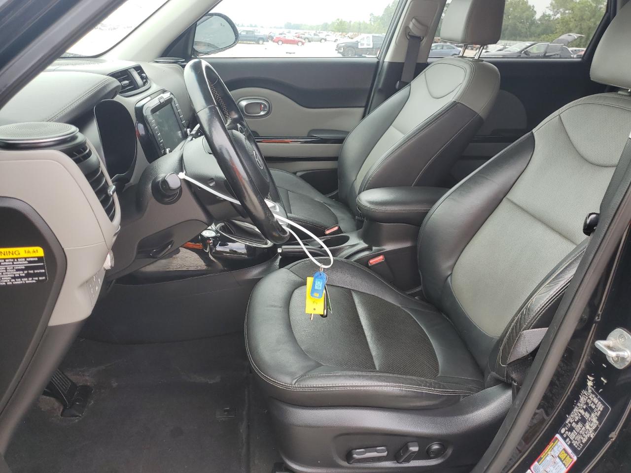 KNDJP3A54H7463063 2017 Kia Soul +