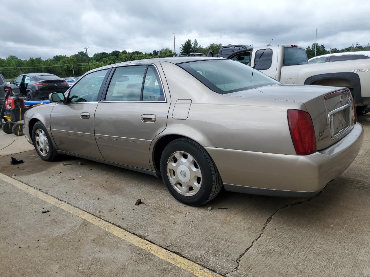 1G6KD54Y82U148471 2002 Cadillac Deville