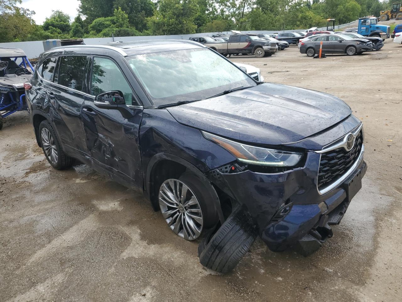 Lot #2850805028 2020 TOYOTA HIGHLANDER