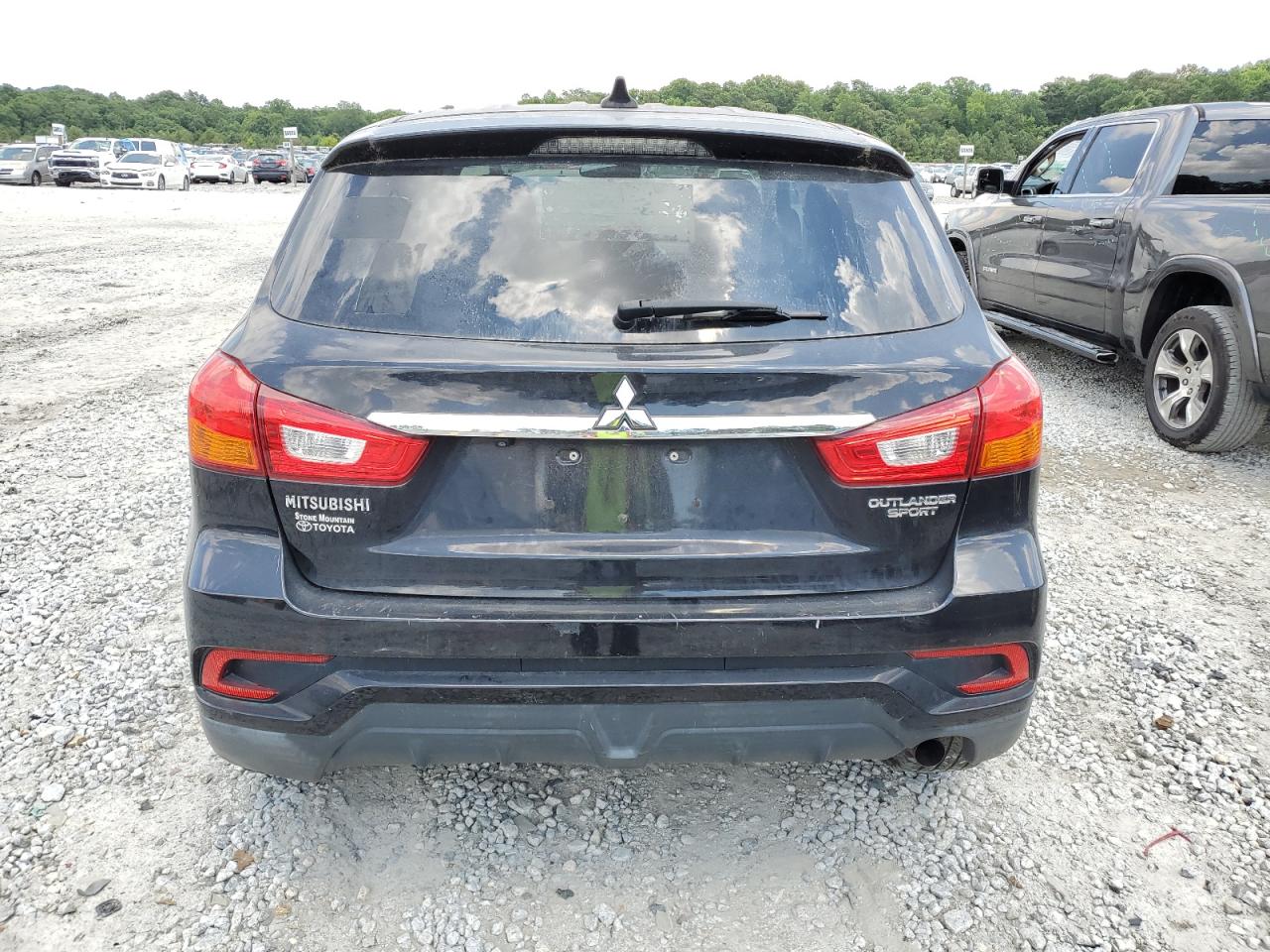 2018 Mitsubishi Outlander Sport Es vin: JA4AP3AU2JZ000799