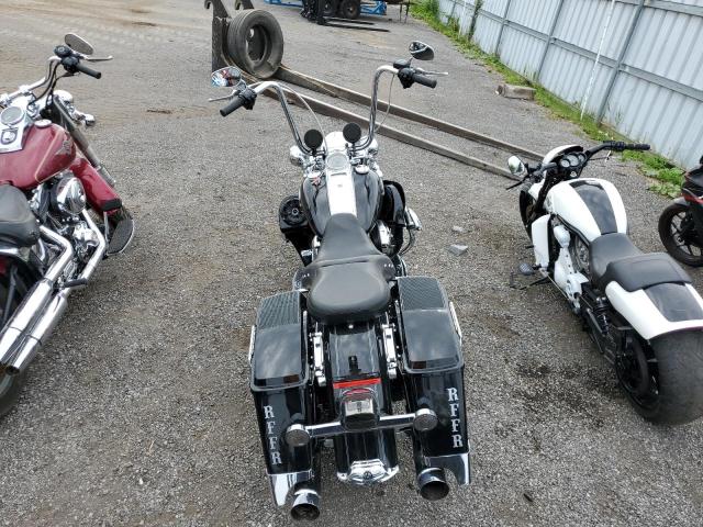 2010 HARLEY-DAVIDSON FLHRC - 1HD1FR418AB602174
