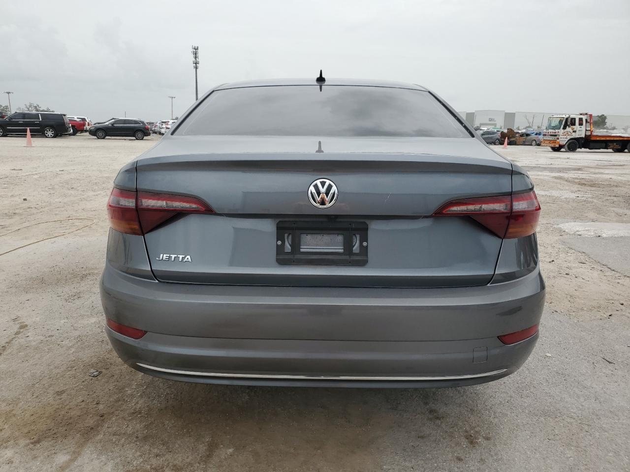 3VWC57BU0KM075592 2019 Volkswagen Jetta S