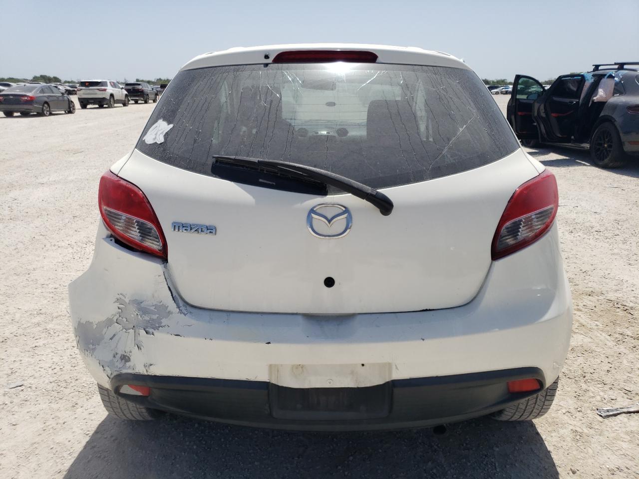 JM1DE1HY5B0115506 2011 Mazda Mazda2