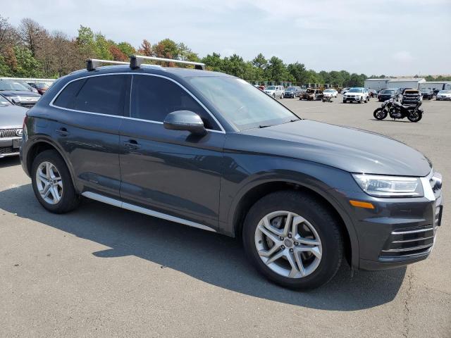 VIN WA1ANAFY1K2144585 2019 Audi Q5, Premium no.4