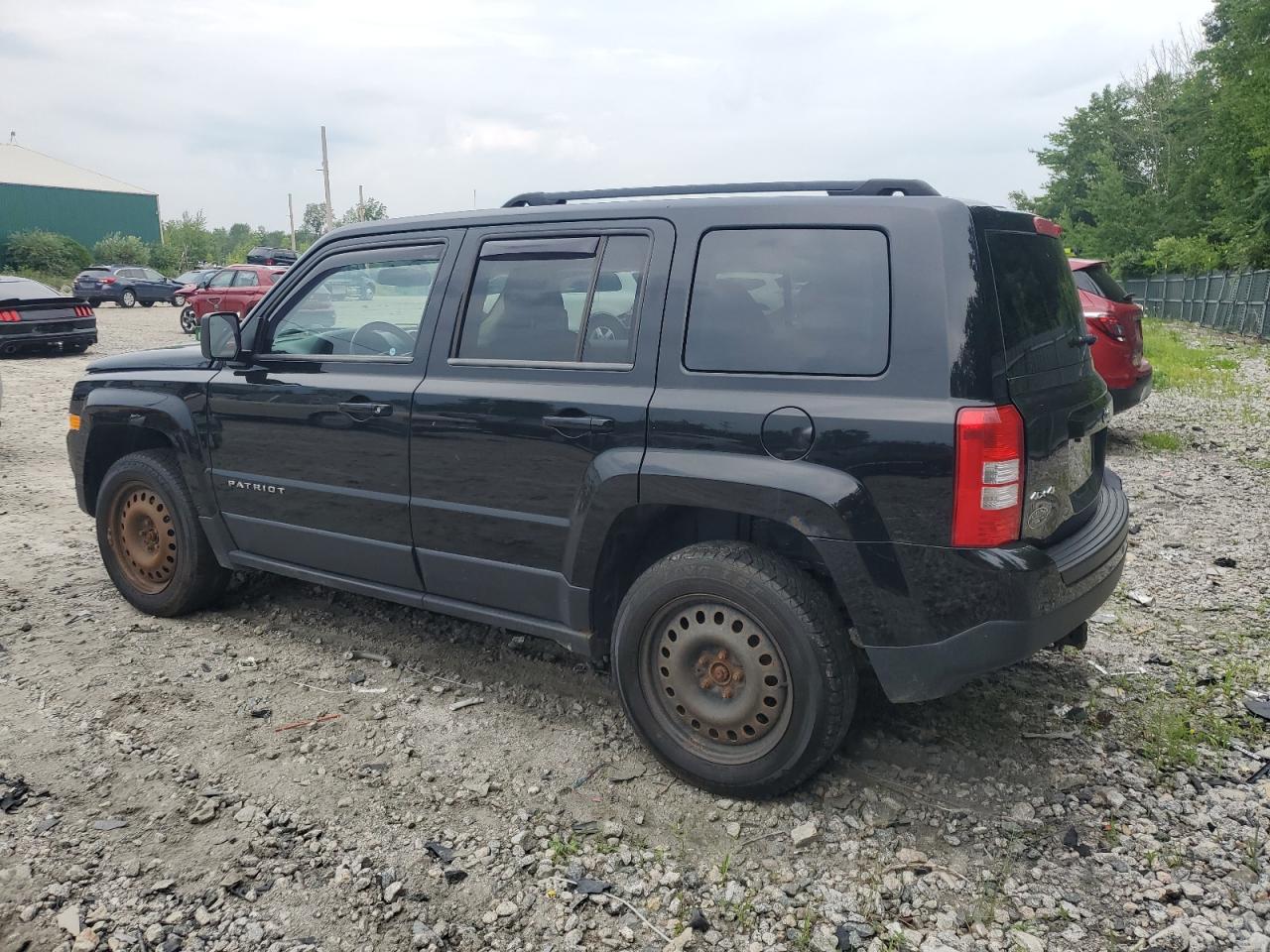 2014 Jeep Patriot Latitude vin: 1C4NJRFB0ED549357