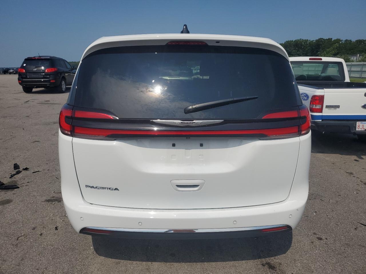 2C4RC1BG2RR120190 2024 Chrysler Pacifica Touring L