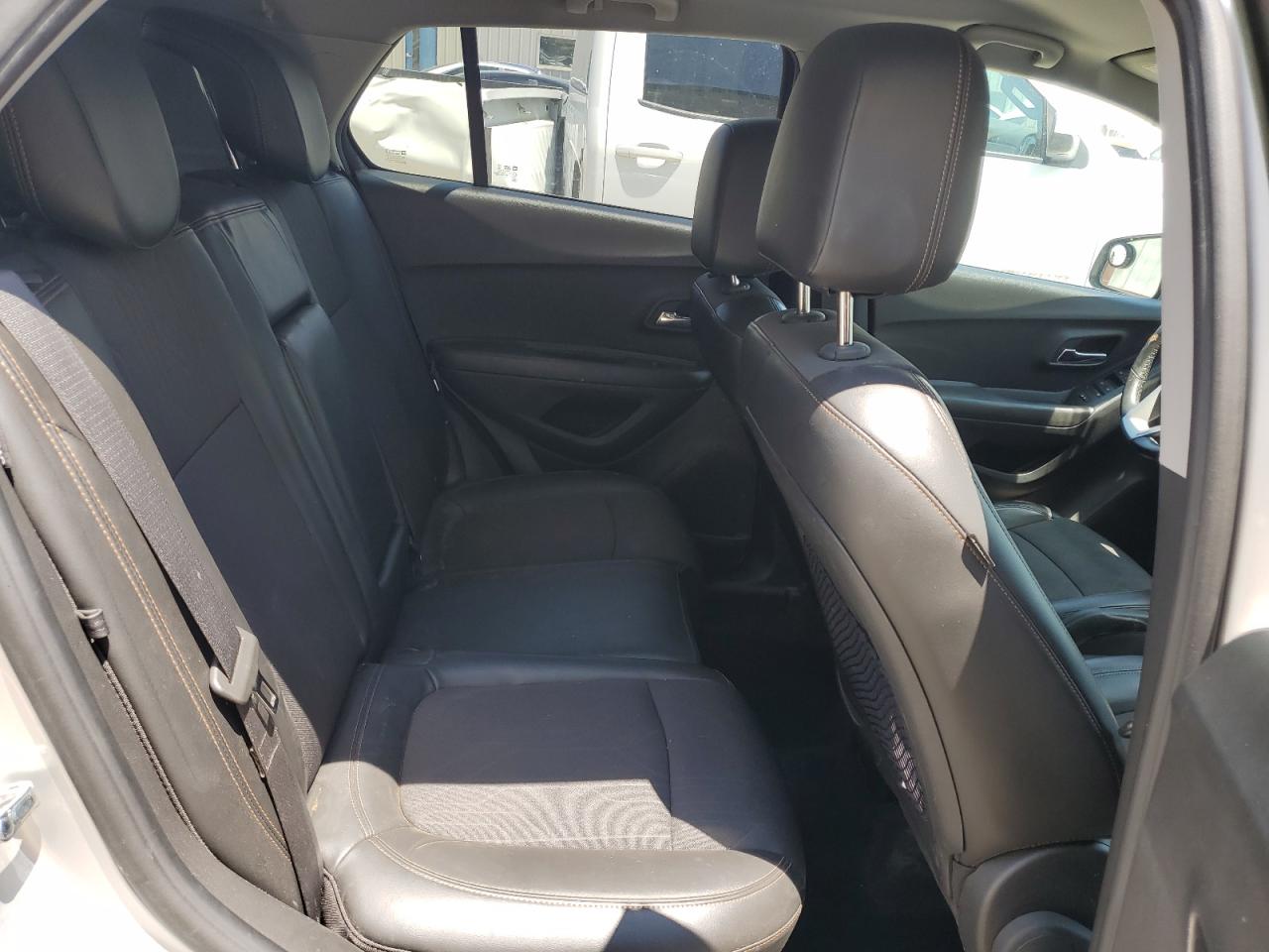 KL7CJLSB6KB887103 2019 Chevrolet Trax 1Lt