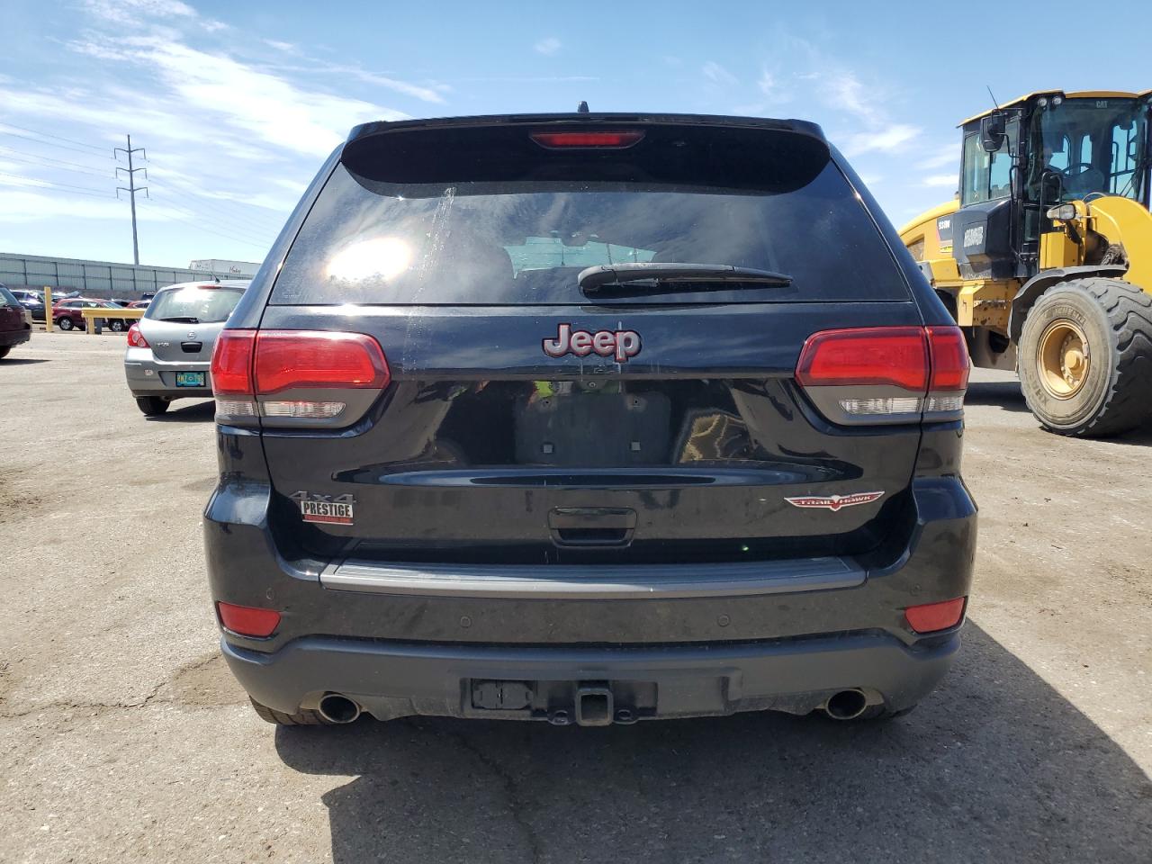 1C4RJFLG1HC911447 2017 Jeep Grand Cherokee Trailhawk