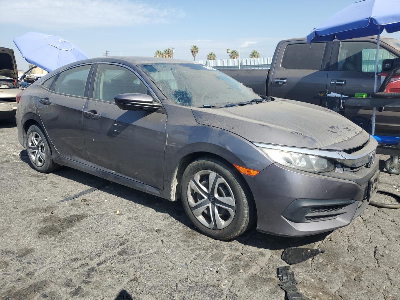 2018 Honda Civic Lx vin: 2HGFC2F5XJH596040