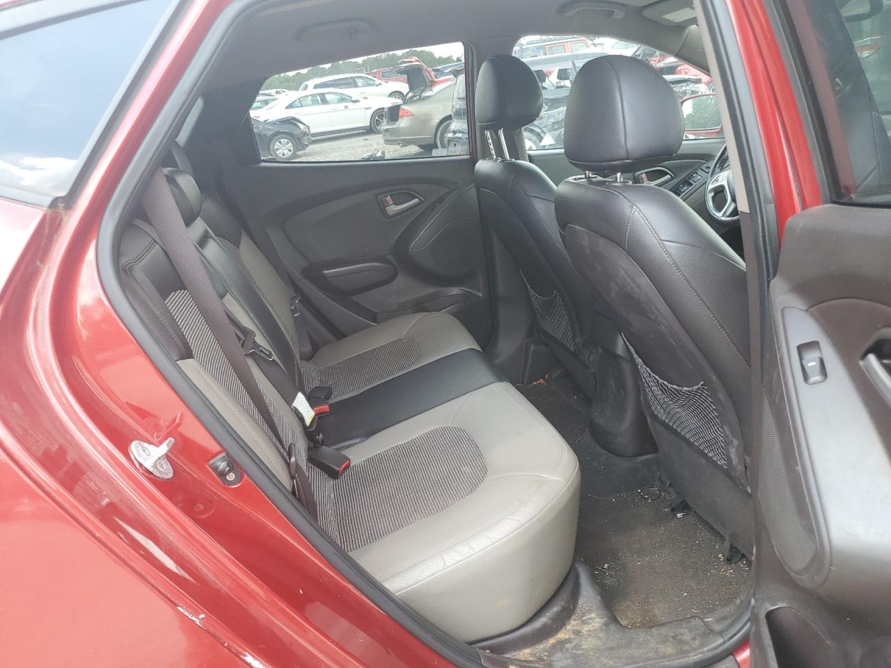 KM8JU3ACXBU299958 2011 Hyundai Tucson Gls