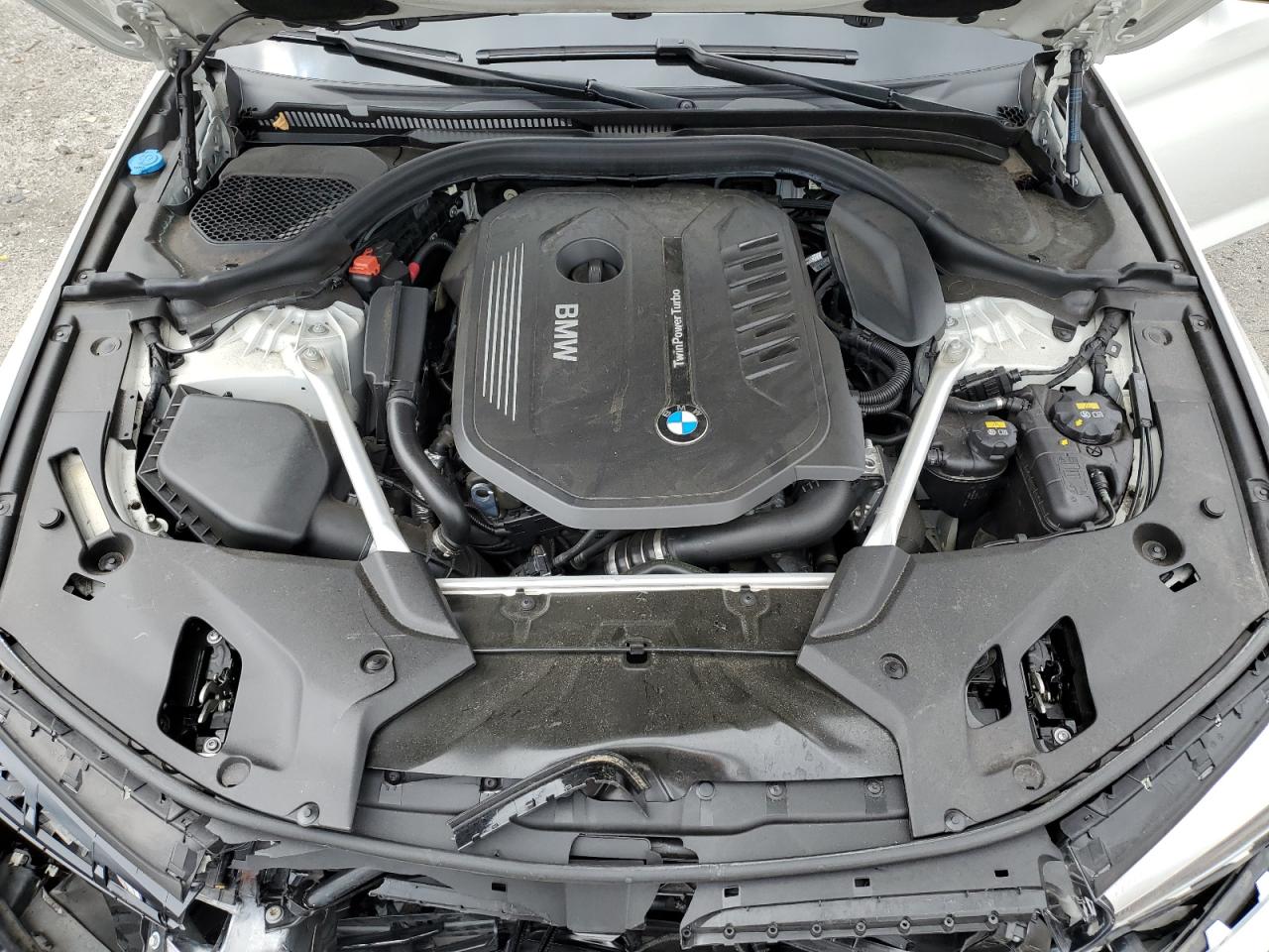 WBAJE7C50KWW16803 2019 BMW 540 Xi