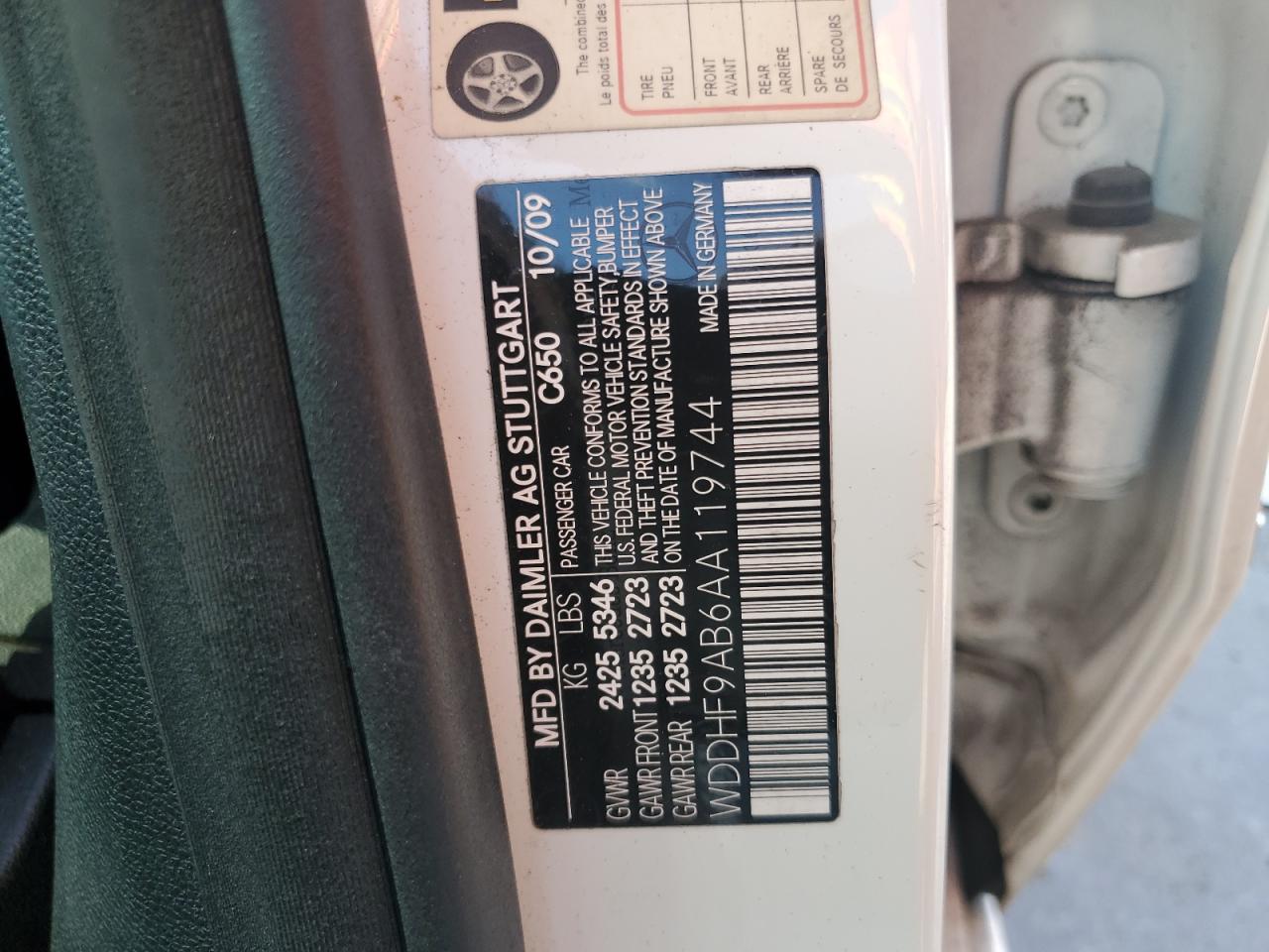 WDDHF9AB6AA119744 2010 Mercedes-Benz E 550 4Matic