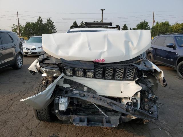 VIN 1C4RJFAGXJC263924 2018 Jeep Grand Cherokee, Laredo no.5