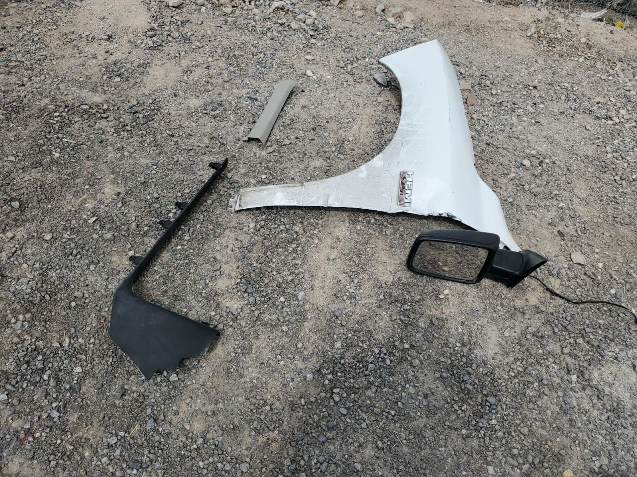 1C6RR6GT9FS603467 2015 Ram 1500 Slt