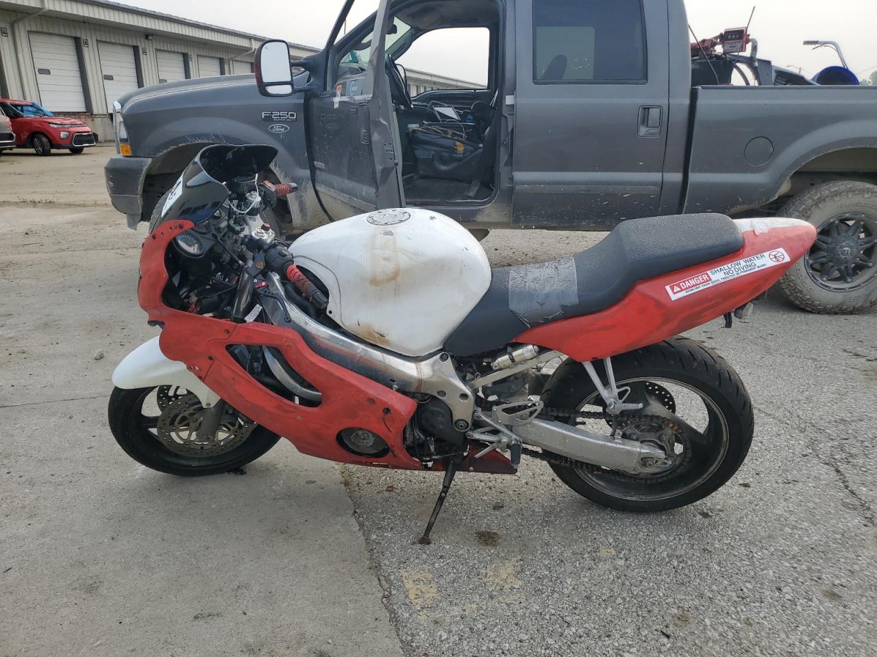Lot #3316796403 1999 HONDA CBR600 F4