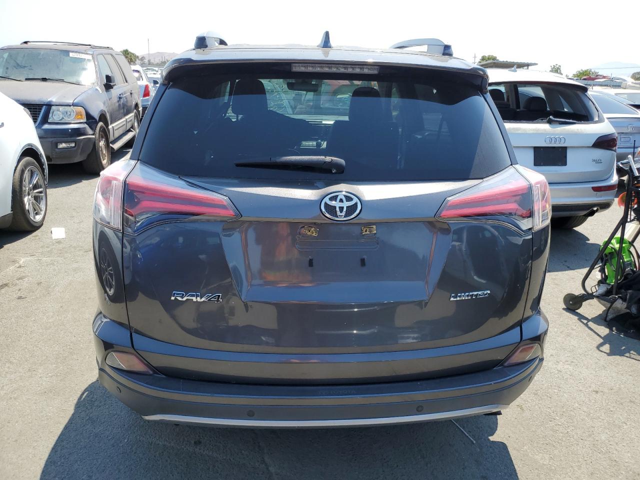 JTMYFREV2HJ142785 2017 Toyota Rav4 Limited