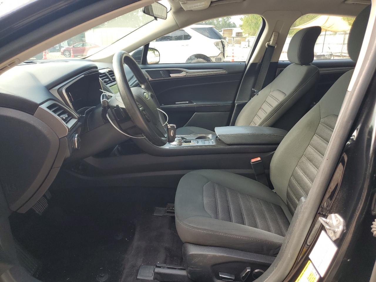 3FA6P0HD6HR308353 2017 Ford Fusion Se