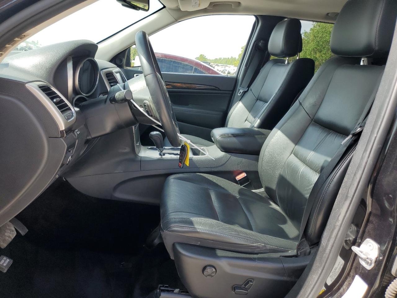 1C4RJEAG2DC588548 2013 Jeep Grand Cherokee Laredo