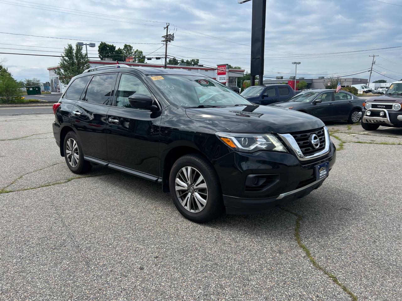 2020 Nissan Pathfinder S vin: 5N1DR2AM6LC582284