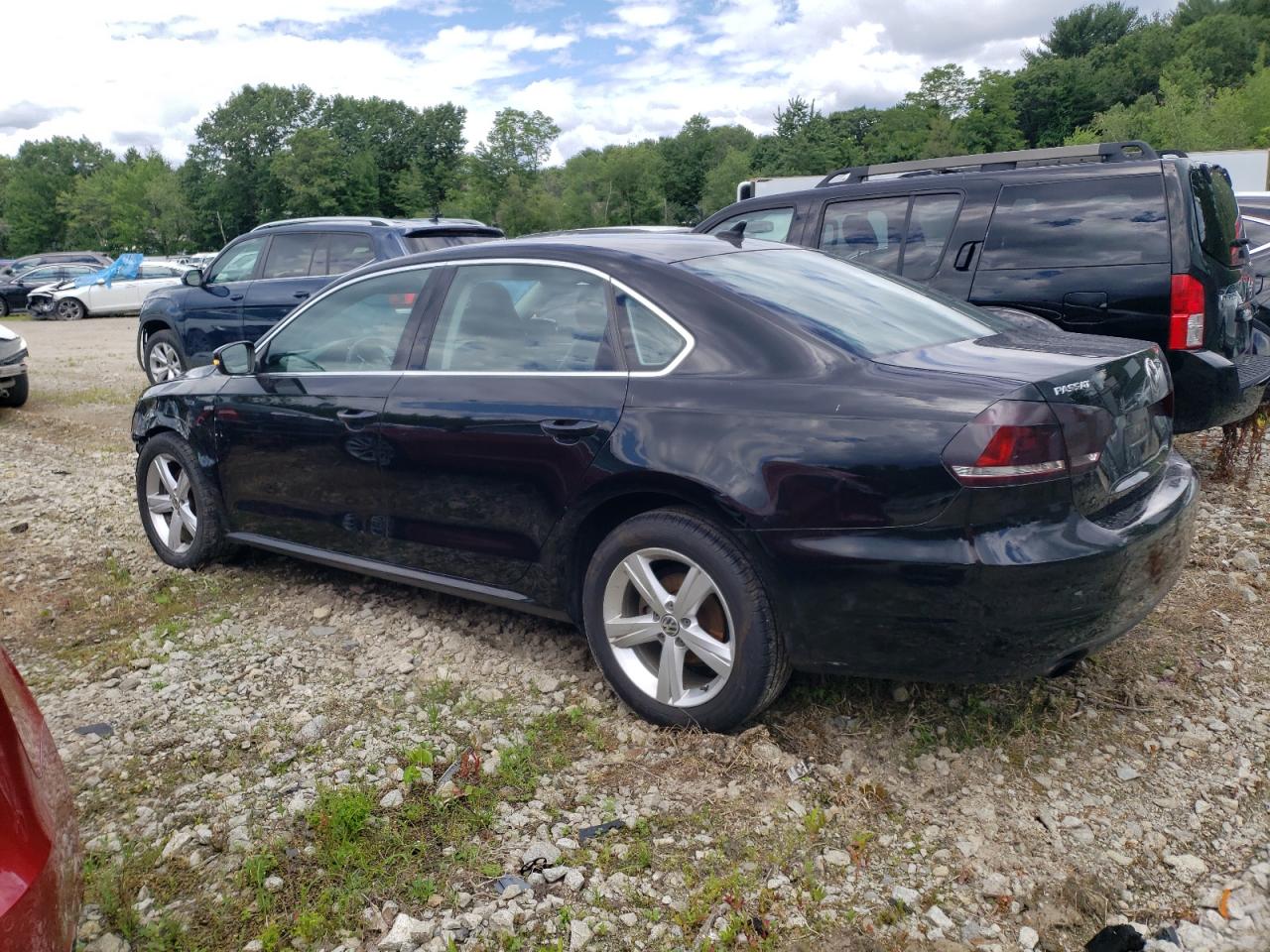 Lot #2919165789 2015 VOLKSWAGEN PASSAT S