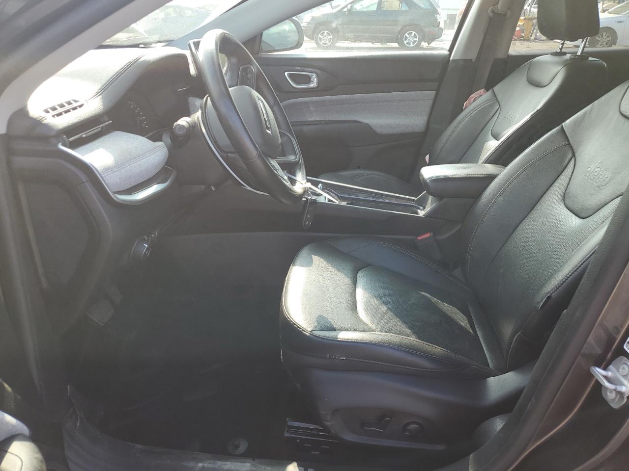 3C4NJDFB7NT127809 2022 Jeep Compass Latitude Lux