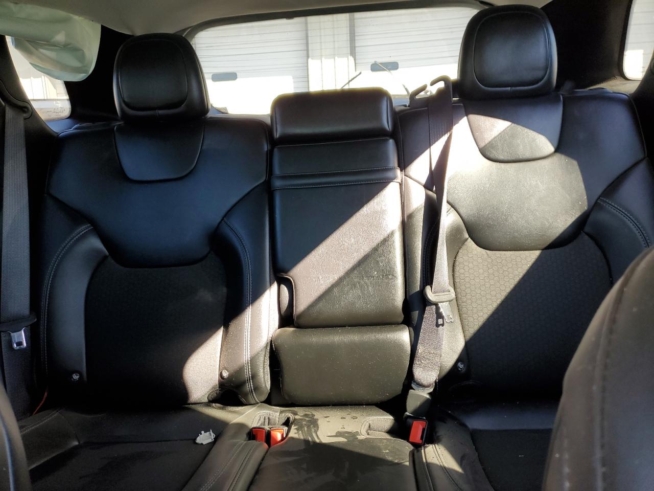 1C4PJMLB3KD181509 2019 Jeep Cherokee Latitude Plus