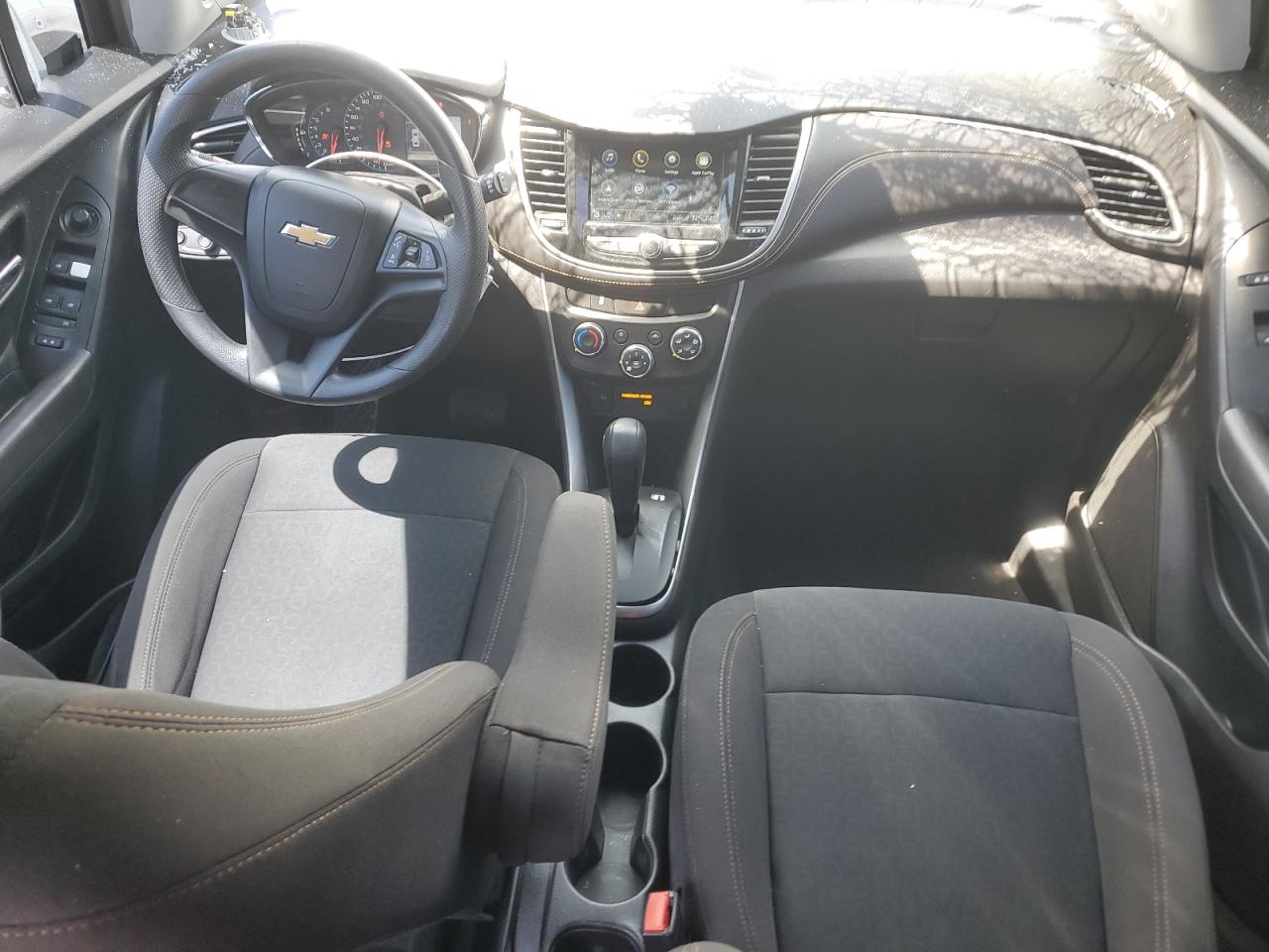 KL7CJKSB8JB601714 2018 Chevrolet Trax Ls