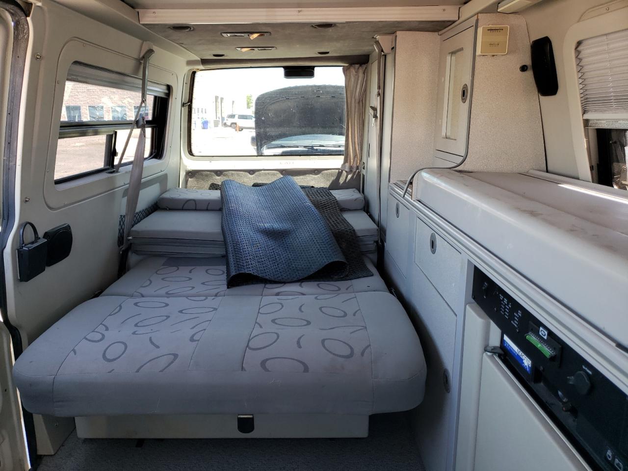 WV2EB47081H109727 2001 Volkswagen Eurovan Camper