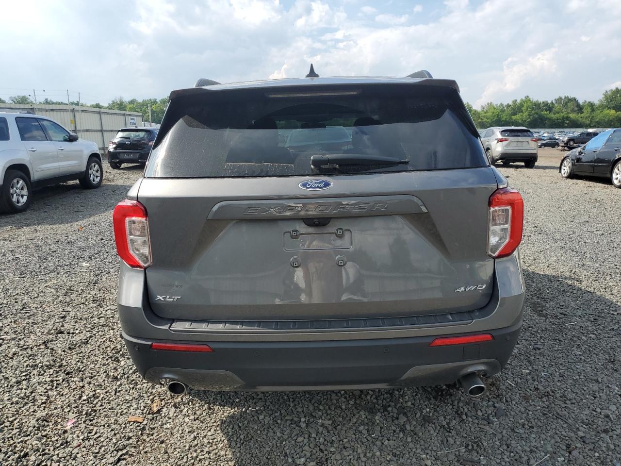 1FMSK8DHXMGA90672 2021 Ford Explorer Xlt