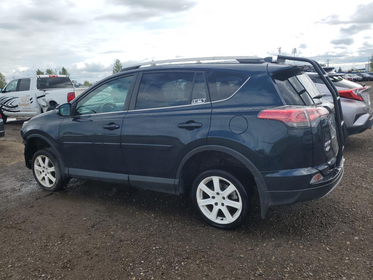 2T3JFREVXJW703257 TOYOTA RAV4 2018