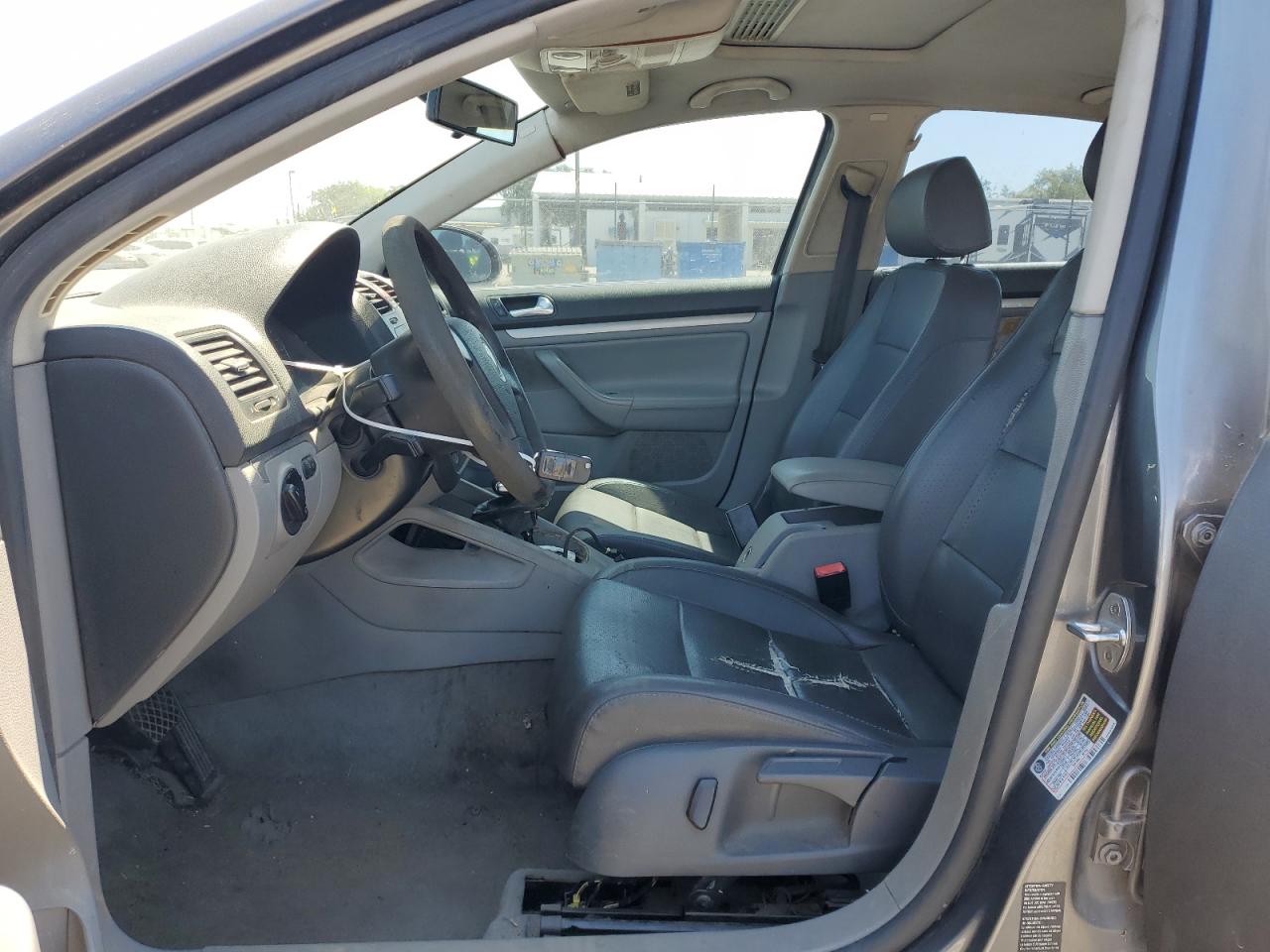 3VWST71K06M725481 2006 Volkswagen Jetta Tdi Option Package 1