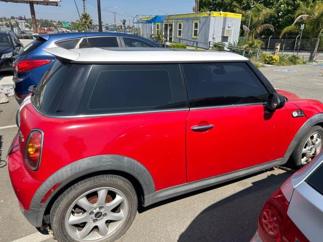 2010 Mini Cooper S VIN: WMWMF7C57ATZ72093 Lot: 62884164