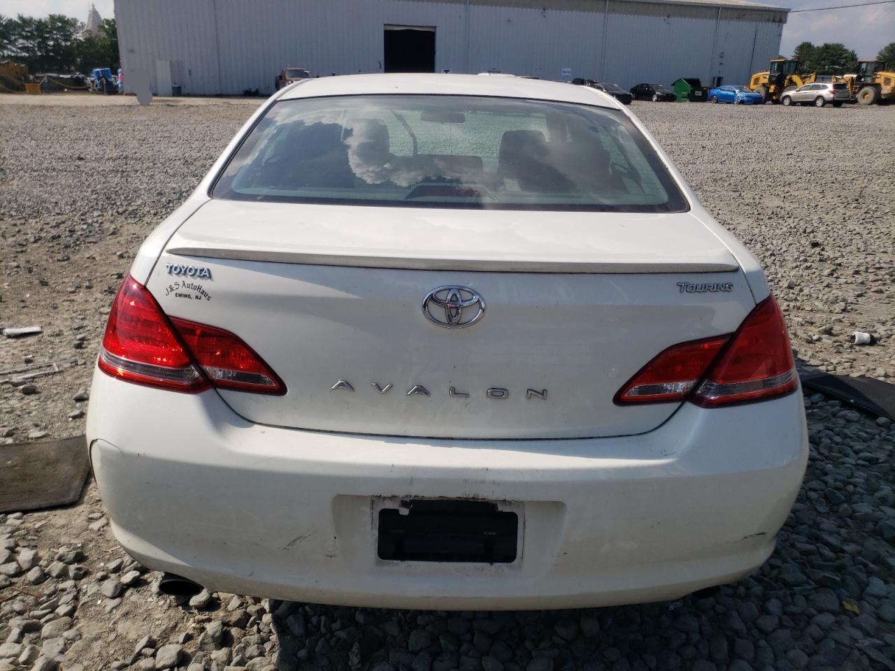 4T1BK36B55U005798 2005 Toyota Avalon Xl