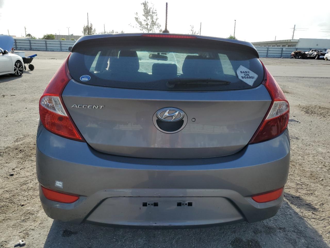 KMHCU5AE3EU143027 2014 Hyundai Accent Gls