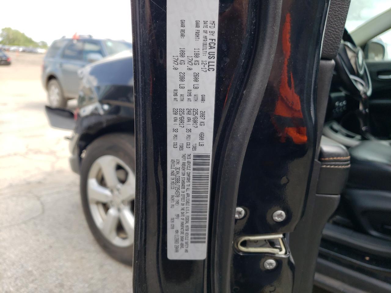 3C4NJDBB8JT254570 2018 Jeep Compass Latitude