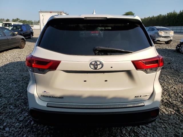 VIN 5TDJZRFH9KS562748 2019 Toyota Highlander, SE no.6