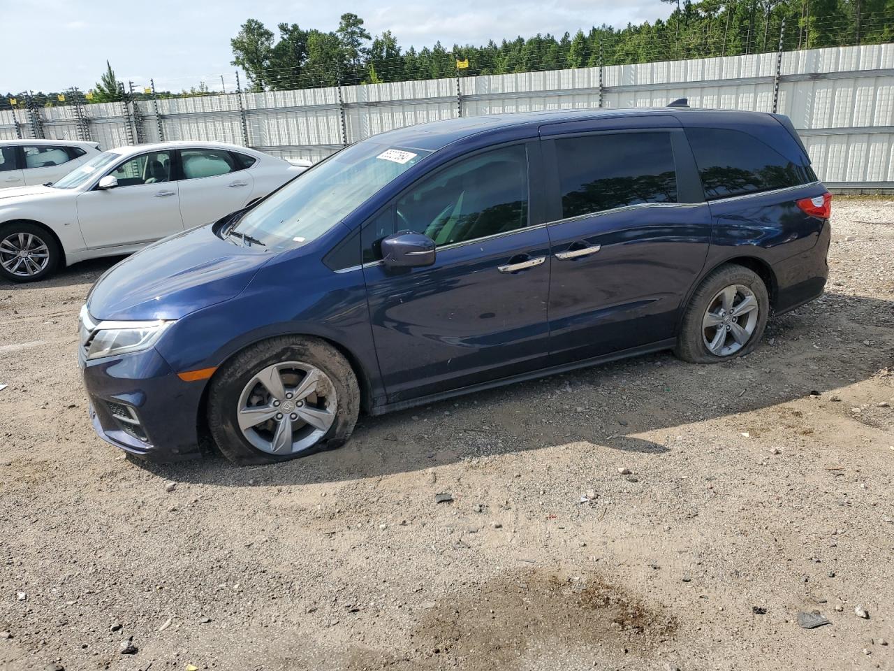 Lot #2936207199 2020 HONDA ODYSSEY EX