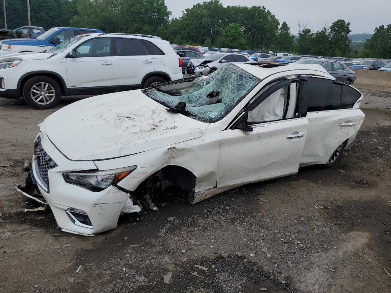 INFINITI Q50 2019