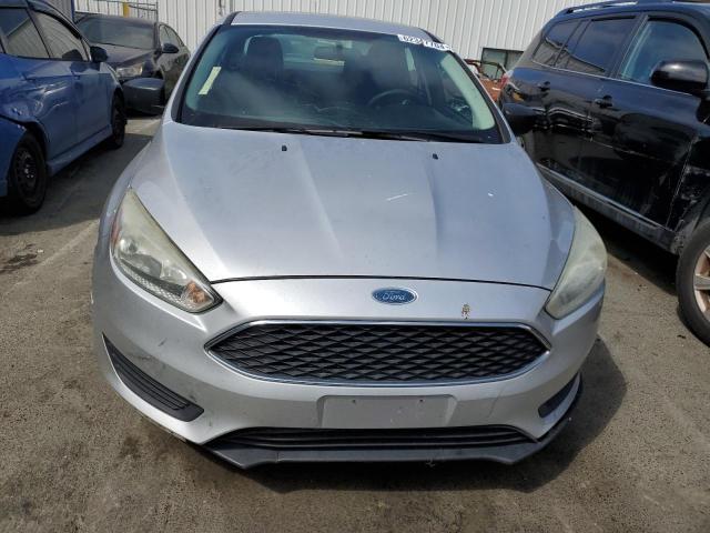 2015 Ford Focus S VIN: 1FADP3E22FL326131 Lot: 62347704