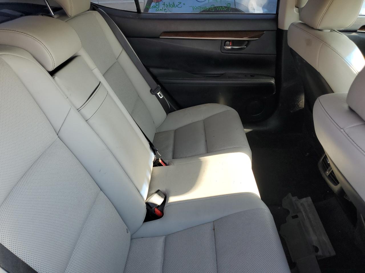 JTHBK1GG3F2204993 2015 Lexus Es 350