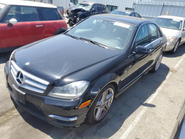 VIN WDDGF8AB3DG120826 2013 Mercedes-Benz C-Class, 3... no.1