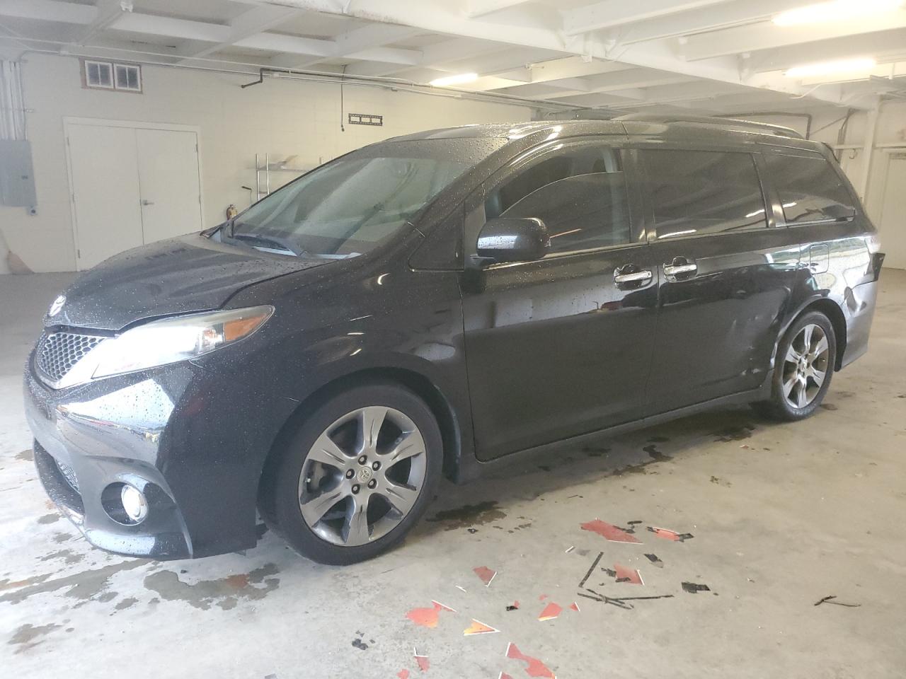 Lot #2945615113 2014 TOYOTA SIENNA SPO