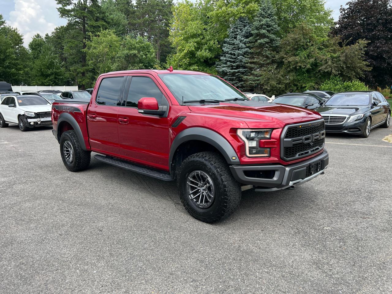 2019 Ford F150 Raptor vin: 1FTFW1RG4KFA18323