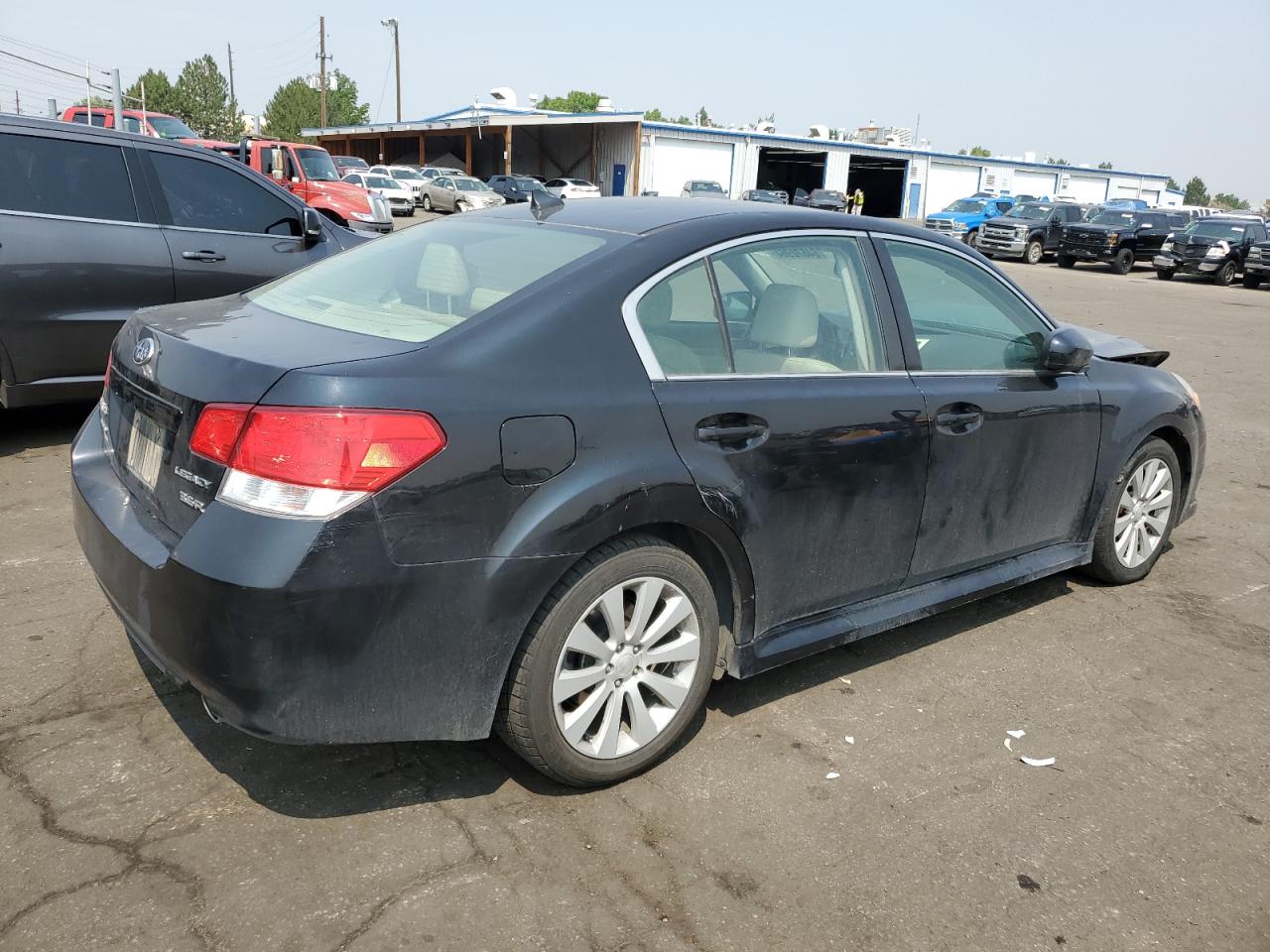 Lot #2909960139 2011 SUBARU LEGACY 3.6