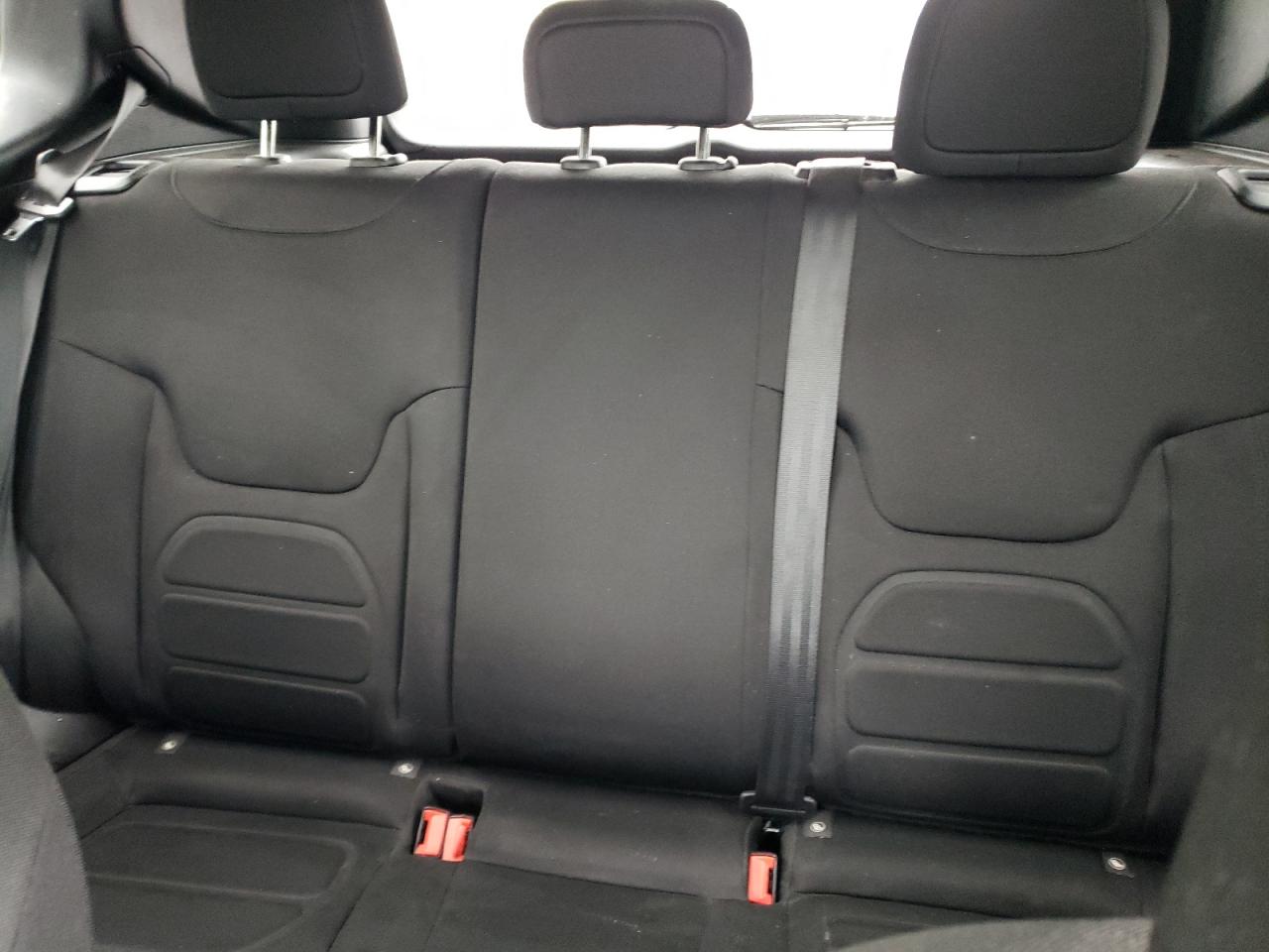 ZACCJBBB6JPJ14517 2018 Jeep Renegade Latitude