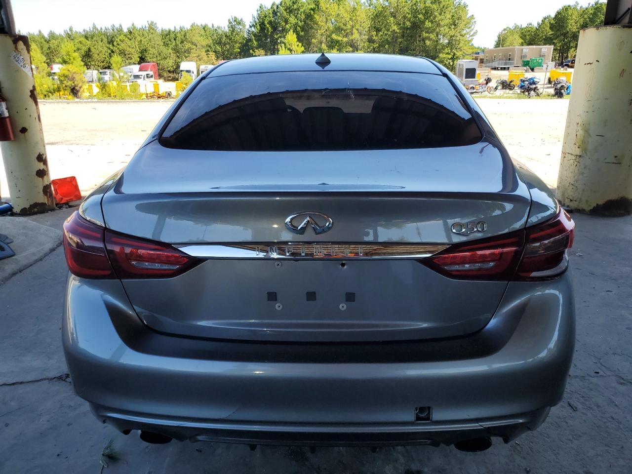 2018 Infiniti Q50 Luxe vin: JN1EV7AP3JM364468