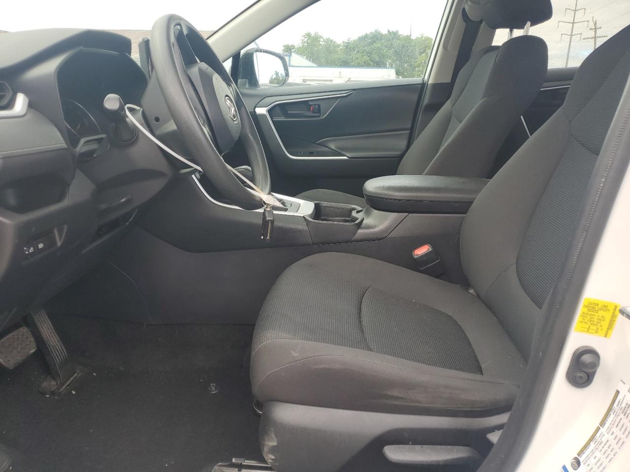 2T3F1RFV1MC173074 2021 Toyota Rav4 Le