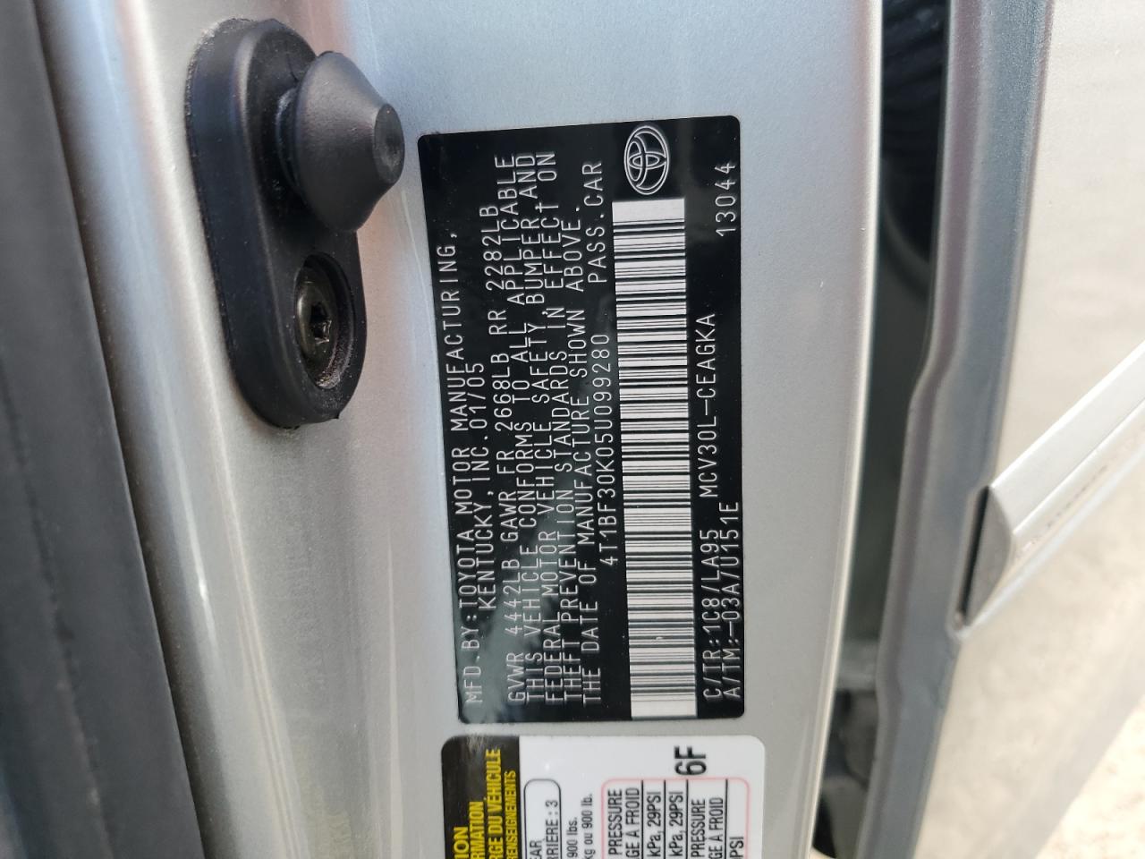 4T1BF30K05U099280 2005 Toyota Camry Le